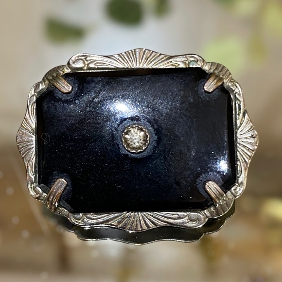 Antique Jewelry - Antique Victorian Mourning Brooch Black Silver C-Clasp Pin